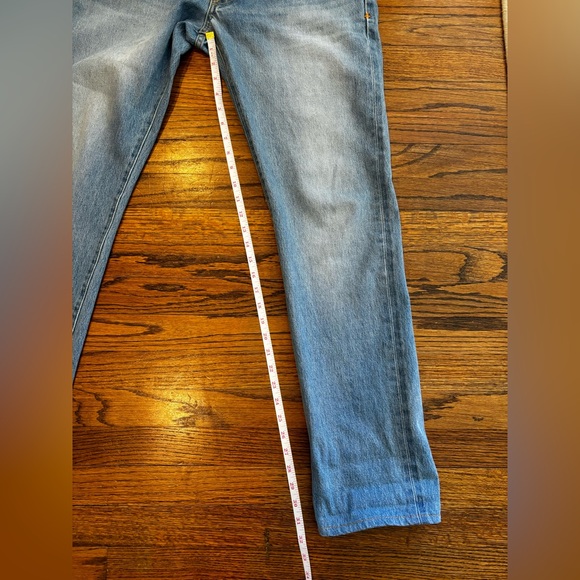 Imogene and Willie Barton Slim Draper Selvedge jeans. Like new with tags.Size 33 - Picture 2 of 7